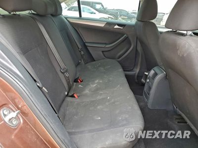 Zdjęcie 10 z 15 samochodu: 2016 VOLKSWAGEN JETTA SE VIN:3VWD67AJ1GM363461 - miniatura
