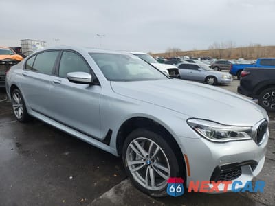 Czwarte zdjęcie samochodu z boku: 2018 BMW 750 XI VIN:WBA7F2C57JB238477 - miniatura