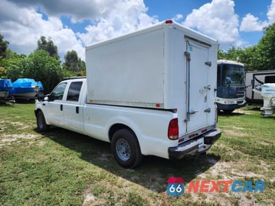 Trzecie zdjęcie samochodu z tyłu: 2004 FORD F250 SUPER - TRUCKS REFRIGERATED DELIVERY TRUCK VIN:1FTNW20L74EB55339 - miniatura