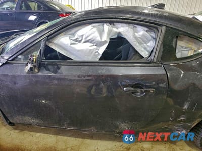 Zdjęcie 7 z 11 samochodu: 2017 TOYOTA 86 BASE VIN:JF1ZNAA11H9705800 - miniatura