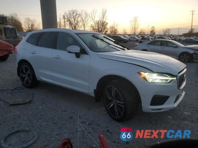 Czwarte zdjęcie samochodu z boku: 2019 VOLVO XC60 T6 R-DESIGN VIN:LYVA22RM7KB230771 - miniatura
