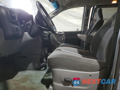 Zdjęcie 7 z 15 samochodu: 2006 DODGE GRAND CARAVAN SXT VIN:2D4GP44L66R784160 - miniatura