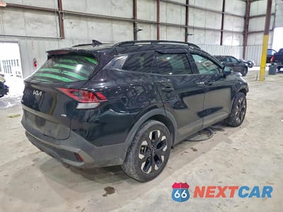 Trzecie zdjęcie samochodu z tyłu: 2023 KIA SPORTAGE X LINE VIN:5XYK6CAF5PG124717 - miniatura