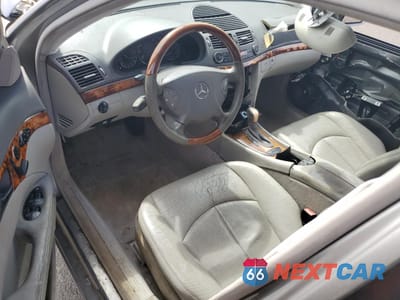 Zdjęcie 8 z 13 samochodu: 2003 MERCEDES-BENZ E 500 VIN:WDBUF70J63A127379 - miniatura