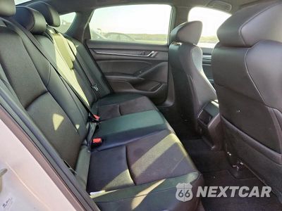 Zdjęcie 10 z 12 samochodu: 2018 HONDA ACCORD SPORT VIN:1HGCV1F32JA217360 - miniatura
