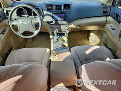 Zdjęcie 8 z 15 samochodu: 2008 TOYOTA HIGHLANDER VIN:JTEDS41AX82020293 - miniatura