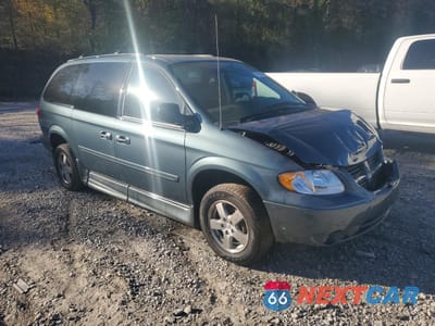 Czwarte zdjęcie samochodu z boku: 2006 DODGE GRAND CARAVAN SXT VIN:2D4GP44L86R680429 - miniatura