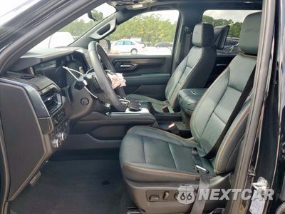 Zdjęcie 7 z 14 samochodu: 2025 GMC YUKON XL AT4 VIN:1GKS2HRL3SR226826 - miniatura