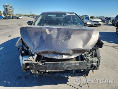 Piąte zdjęcie samochodu w środku: 2017 TOYOTA CAMRY LE VIN:4T1BF1FK2HU733768 - miniatura