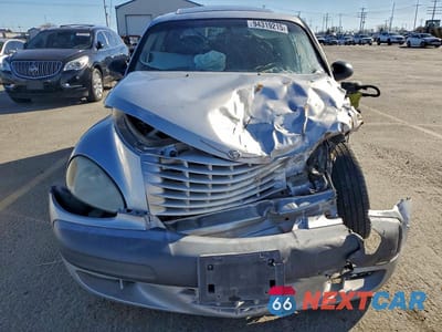 Piąte zdjęcie samochodu w środku: 2001 CHRYSLER PT CRUISER VIN:3C8FY4BB01T290915 - miniatura