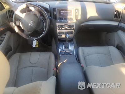 Zdjęcie 8 z 12 samochodu: 2015 INFINITI Q40 VIN:JN1CV6AR5FM522643 - miniatura