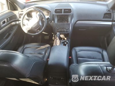 Zdjęcie 8 z 15 samochodu: 2019 FORD EXPLORER XLT VIN:1FM5K8D87KGA81180 - miniatura