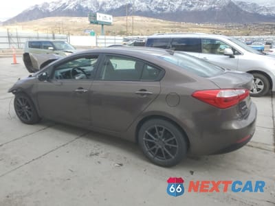 Drugie zdjęcie samochodu z przodu: 2015 KIA FORTE LX VIN:KNAFX4A61F5277829 - miniatura