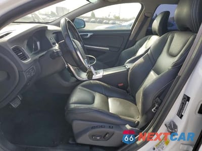 Zdjęcie 7 z 12 samochodu: 2018 VOLVO V60 T5 DYNAMIC VIN:YV140MEL1J2392563 - miniatura