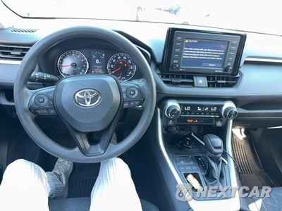 Zdjęcie 9 z 11 samochodu: 2020 TOYOTA RAV4 XLE VIN:2T3W1RFV2LC061205 - miniatura