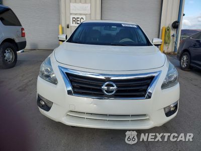 Piąte zdjęcie samochodu w środku: 2015 NISSAN ALTIMA 2.5 VIN:1N4AL3AP2FN300780 - miniatura