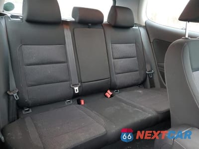 Zdjęcie 10 z 12 samochodu: 2012 VOLKSWAGEN GOLF VIN:WVWBA7AJ2CW140865 - miniatura