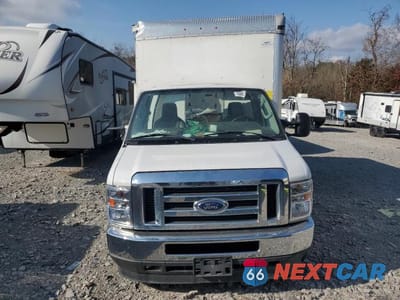 Piąte zdjęcie samochodu w środku: 2022 FORD E350 BOX TRUCK VIN:1FDWE3FK4NDC24115 - miniatura
