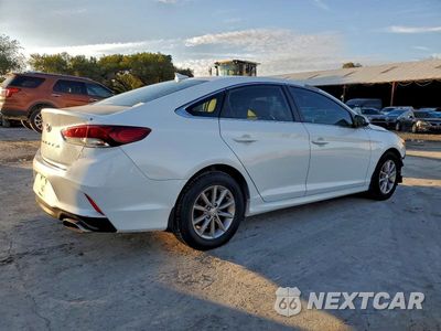 Piąte zdjęcie samochodu w środku: 2018 HYUNDAI SONATA SE VIN:5NPE24AF6JH671624 - miniatura