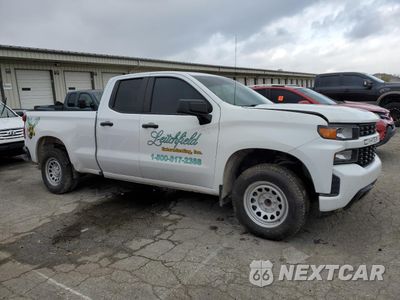 Czwarte zdjęcie samochodu z boku: 2020 CHEVROLET SILVERADO C1500 VIN:1GCRWAEH4LZ131071 - miniatura