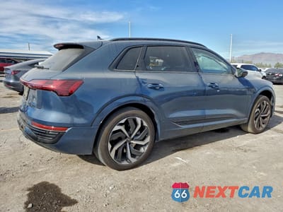 Trzecie zdjęcie samochodu z tyłu: 2024 AUDI Q8 E-TRON PREMIUM PLUS VIN:WA15AAGE7RB030800 - miniatura