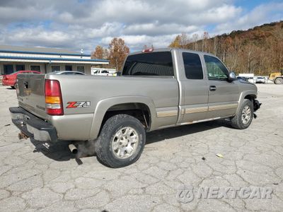 Trzecie zdjęcie samochodu z tyłu: 2002 CHEVROLET SILVERADO K1500 VIN:2GCEK19T221134163 - miniatura