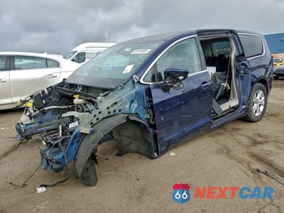 2020 CHRYSLER VOYAGER LXI 2C4RC1DG2LR163688 - główne zdjęcie licytacji z USA - miniatura