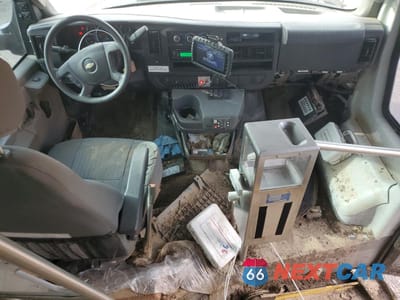 Zdjęcie 8 z 12 samochodu: 2020 CHEVROLET EXPRESS G4500 SHUTTLE BUS VIN:1HA6GUBB4LN005572 - miniatura