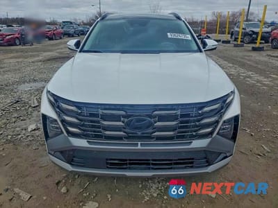 Piąte zdjęcie samochodu w środku: 2025 HYUNDAI TUCSON LIMITED VIN:5NMJE3DE3SH511752 - miniatura