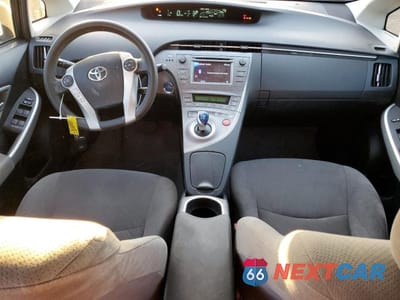 Zdjęcie 8 z 13 samochodu: 2015 TOYOTA PRIUS VIN:JTDKN3DU7F0430061 - miniatura