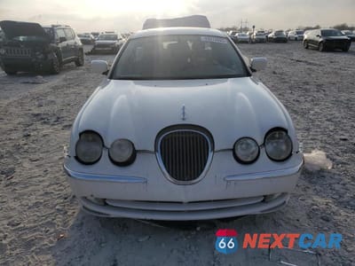 Piąte zdjęcie samochodu w środku: 2001 JAGUAR S-TYPE VIN:SAJDA01N21FL97347 - miniatura