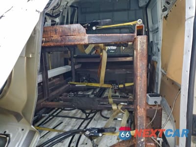 Zdjęcie 10 z 15 samochodu: 2018 NISSAN NV 2500 S VIN:1N6AF0LY0JN801789 - miniatura