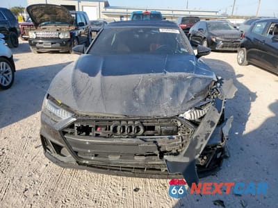 Piąte zdjęcie samochodu w środku: 2021 AUDI S7 PRESTIGE VIN:WAUSFBF29MN045780 - miniatura