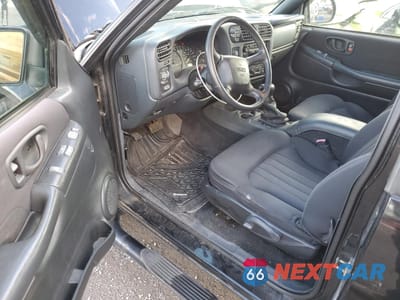 Zdjęcie 8 z 13 samochodu: 2005 GMC JIMMY SLS VIN:1GKCT18X45K104020 - miniatura