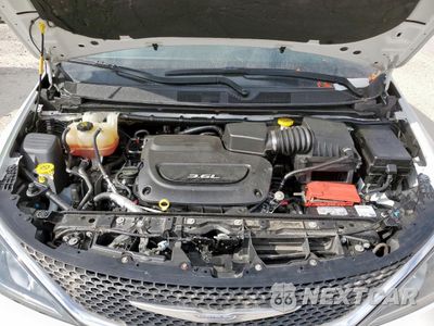 Zdjęcie 12 z 13 samochodu: 2017 CHRYSLER PACIFICA TOURING L VIN:2C4RC1BGXHR804998 - miniatura