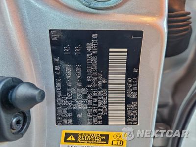Zdjęcie 14 z 14 samochodu: 2017 TOYOTA HIGHLANDER LE VIN:5TDZARFH8HS030698 - miniatura