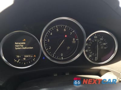 Zdjęcie 9 z 12 samochodu: 2021 MAZDA MX-5 MIATA CLUB VIN:JM1NDAL74M0450524 - miniatura