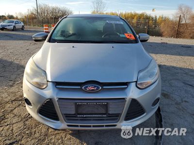 Piąte zdjęcie samochodu w środku: 2014 FORD FOCUS SE VIN:1FADP3F29EL285221 - miniatura
