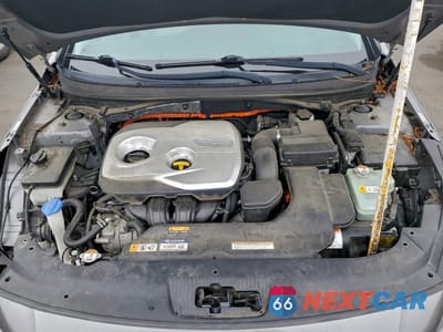 Zdjęcie 11 z 12 samochodu: 2017 HYUNDAI SONATA HYBRID VIN:KMHE24L18HA059469 - miniatura