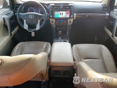 Zdjęcie 8 z 12 samochodu: 2018 TOYOTA 4RUNNER SR5/SR5 PREMIUM VIN:JTEBU5JR2J5508851 - miniatura