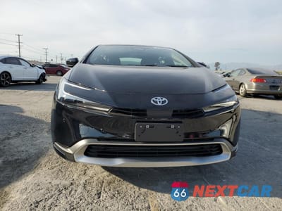 Piąte zdjęcie samochodu w środku: 2026 TOYOTA PRIUS SE VIN:JTDACACU1T3056855 - miniatura