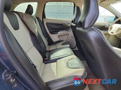 Zdjęcie 10 z 11 samochodu: 2010 VOLVO XC60 T6 VIN:YV4992DZ1A2028572 - miniatura