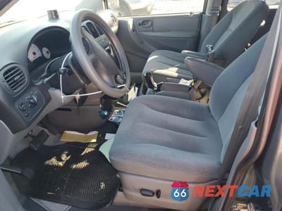 Zdjęcie 7 z 13 samochodu: 2005 DODGE GRAND CARAVAN SXT VIN:2D4GP44L95R153692 - miniatura
