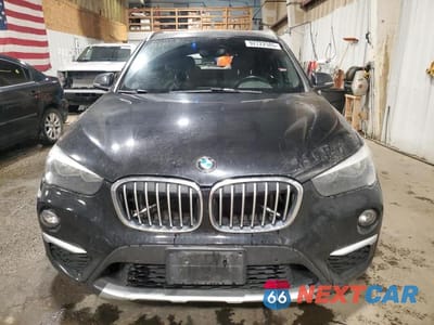 Piąte zdjęcie samochodu w środku: 2017 BMW X1 XDRIVE28I VIN:WBXHT3C35H5F87284 - miniatura