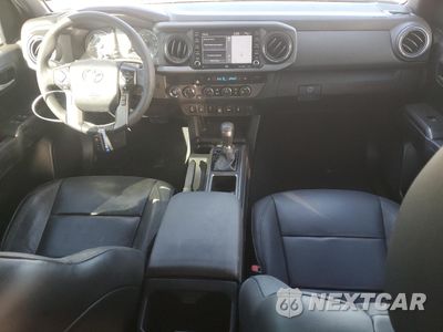Zdjęcie 8 z 12 samochodu: 2021 TOYOTA TACOMA DOUBLE CAB VIN:3TMCZ5AN7MM433439 - miniatura