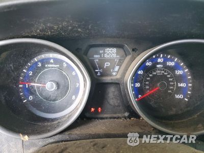 Zdjęcie 9 z 15 samochodu: 2012 HYUNDAI ELANTRA GLS VIN:KMHDH4AE1CU308301 - miniatura