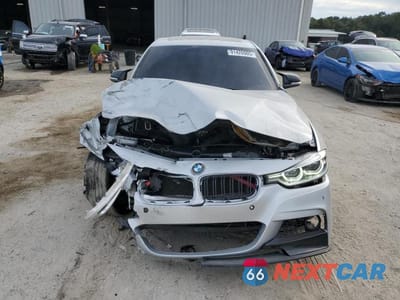 Piąte zdjęcie samochodu w środku: 2017 BMW 330 I VIN:WBA8B9G35HNU53236 - miniatura