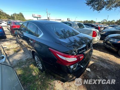 Trzecie zdjęcie samochodu z tyłu: 2017 NISSAN ALTIMA 2.5 VIN:1N4AL3APXHC275786 - miniatura
