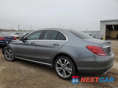 Drugie zdjęcie samochodu z przodu: 2018 MERCEDES-BENZ C 300 4MATIC VIN:55SWF4KBXJU262043 - miniatura