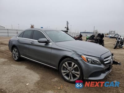 Czwarte zdjęcie samochodu z boku: 2018 MERCEDES-BENZ C 300 4MATIC VIN:55SWF4KBXJU262043 - miniatura